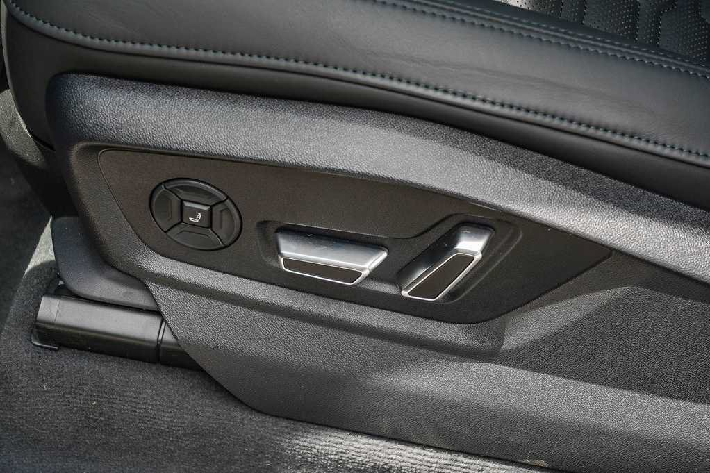 New 2026 Audi RS Q8 performance AWD/4WD image 24