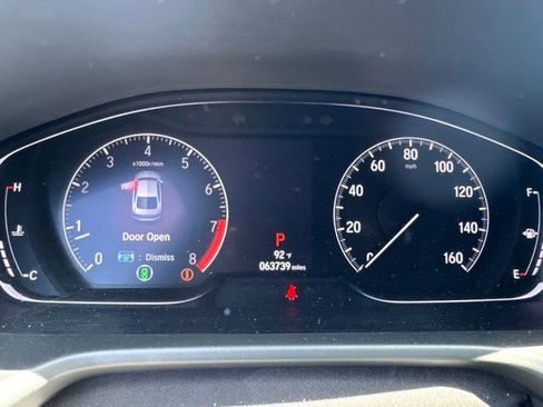 Used 2018 Honda Accord Touring image 8