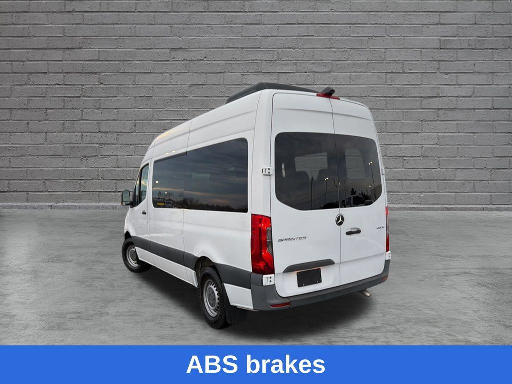 Used 2019 Mercedes-Benz Sprinter 2500 image 7