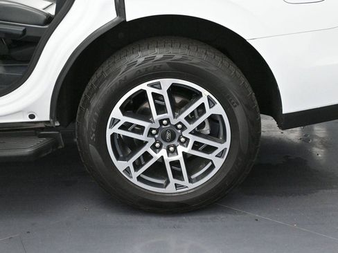 Used 2025 Ford Expedition Active AWD/4WD image 40