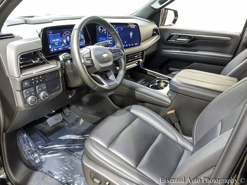 Used 2025 Chevrolet Tahoe LT AWD/4WD image 11
