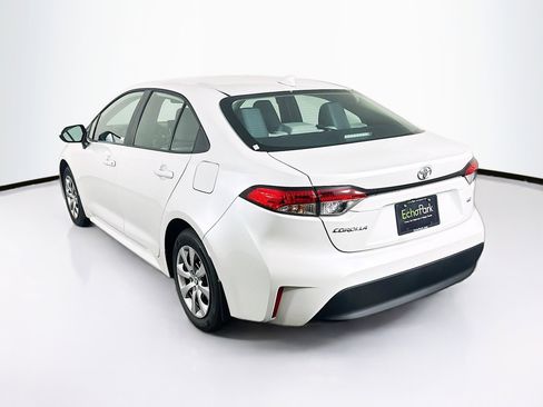 Used 2026 Toyota Corolla LE FWD image 5