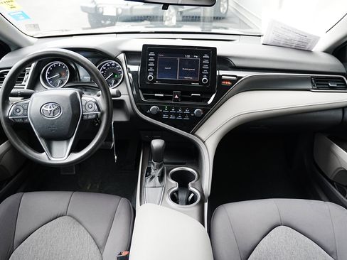 Used 2021 Toyota Camry LE image 16