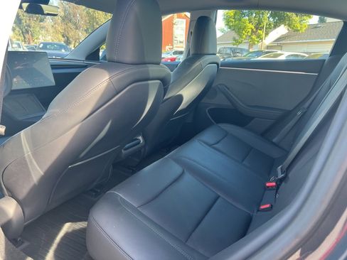 Used 2025 Tesla Model 3 Long Range image 9
