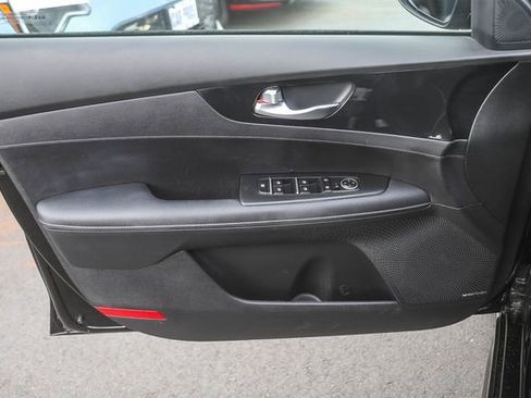 Used 2022 Kia Forte GT-Line w/ GT-Line Premium Package image 22