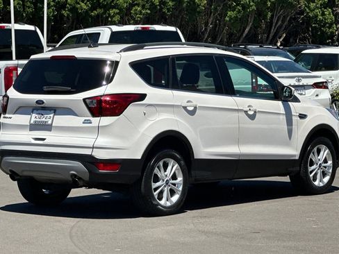 Used 2019 Ford Escape SEL AWD/4WD image 4