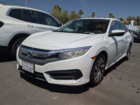 Used 2016 Honda Civic EX image 2