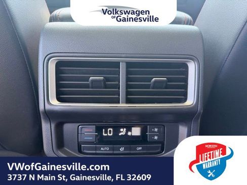 Used 2024 Volkswagen Atlas Peak Edition SEL image 15