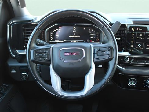 Used 2024 GMC Sierra 1500 SLT image 23