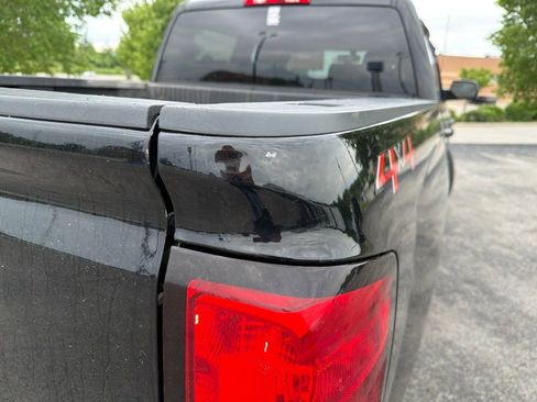 Used 2018 Chevrolet Silverado 1500 LT w/ All Star Edition AWD/4WD image 17