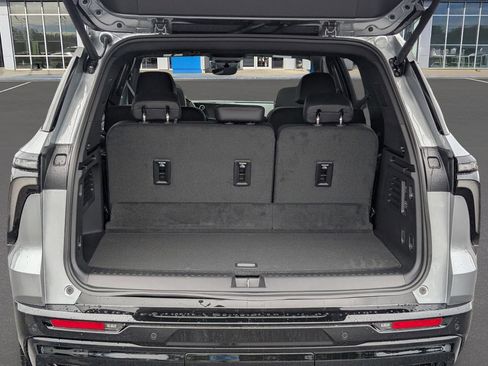 New 2026 Chevrolet Traverse High Country image 10