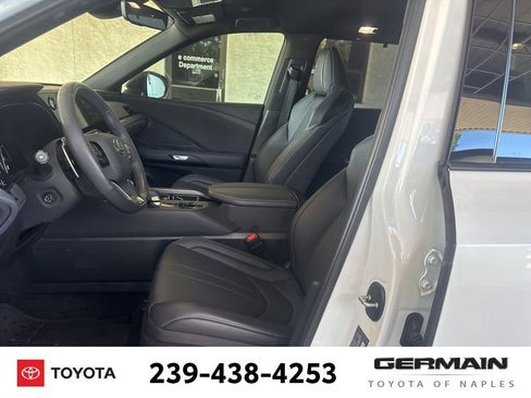 Used 2025 Lexus TX 500h AWD w/ Technology Package image 18