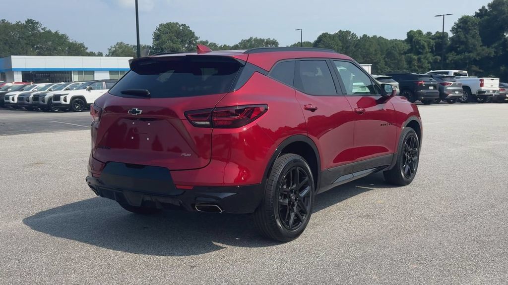Certified 2024 Chevrolet Blazer RS w/ Enhanced Convenience Package FWD image 8