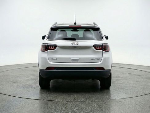 Used 2025 Jeep Compass Limited AWD/4WD image 7