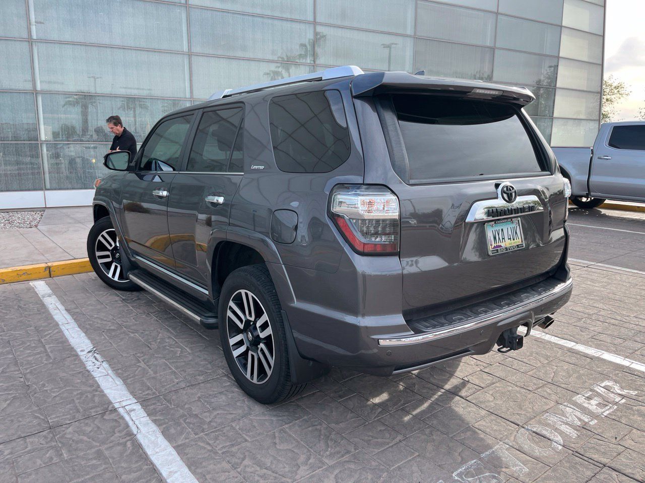 Used 2022 Toyota 4Runner Limited AWD/4WD image 7