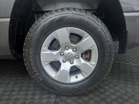 Used 2019 RAM 1500 Big Horn AWD/4WD image 34