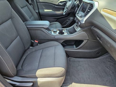 Used 2022 GMC Acadia SLE w/ Driver Convenience Package FWD image 12