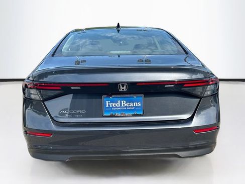Certified 2025 Honda Accord SE image 7
