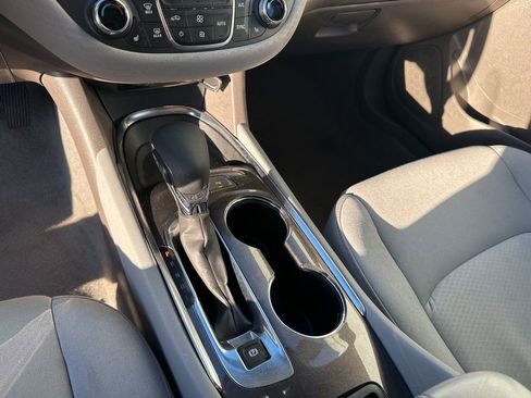 Used 2024 Chevrolet Malibu LT image 15