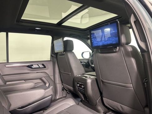 New 2026 Chevrolet Suburban Z71 w/ Z71 Off-Road Package image 15