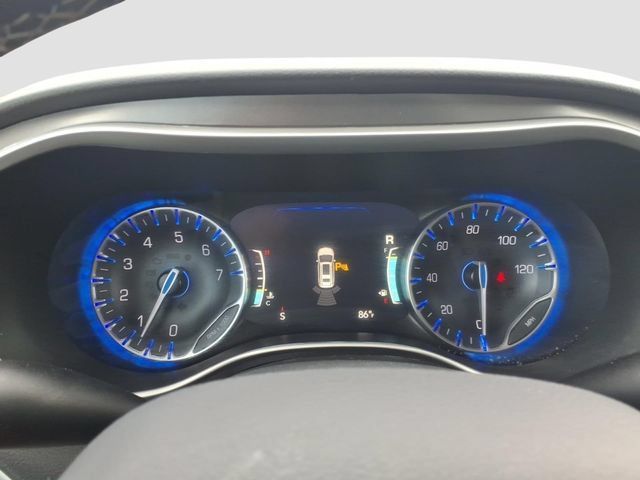 Used 2024 Chrysler Pacifica Touring-L FWD image 29