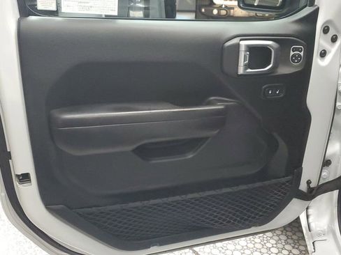 Used 2020 Jeep Wrangler Unlimited Sport S image 19