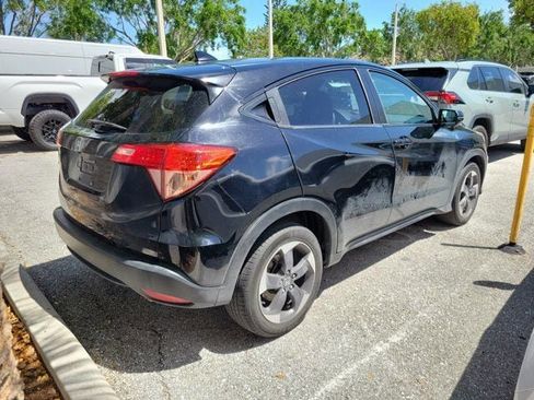 Used 2018 Honda HR-V EX image 4