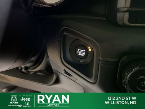 New 2026 Jeep Gladiator Mojave w/ Technology Group AWD/4WD image 40