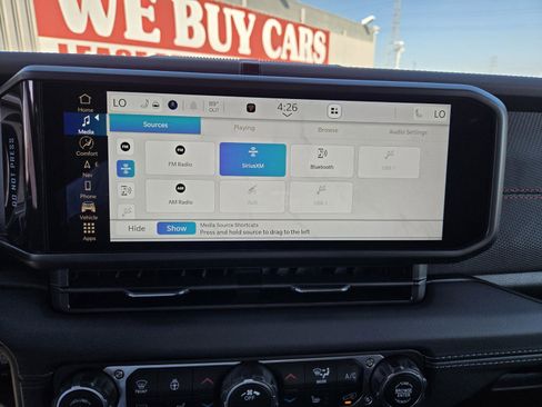 New 2025 Jeep Gladiator Rubicon image 9