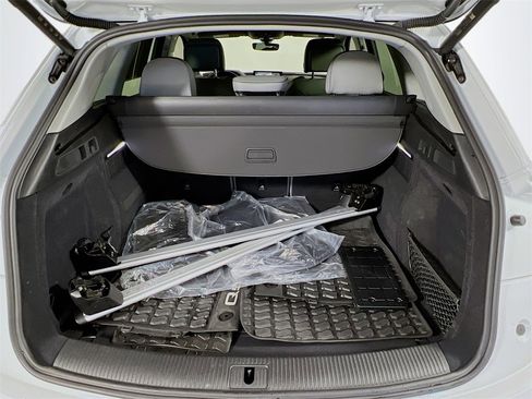 Used 2024 Audi Q5 2.0T Prestige image 27