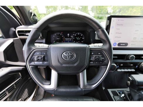 Used 2025 Toyota 4Runner TRD Off-Road Premium AWD/4WD image 13