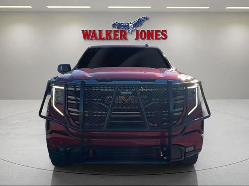 Used 2024 GMC Sierra 1500 AT4 w/ Technology Package AWD/4WD image 2