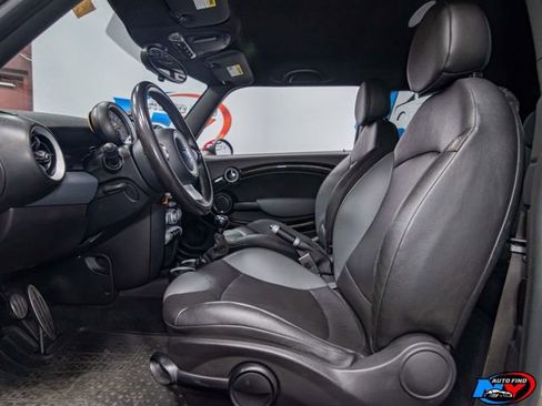Used 2009 MINI Cooper John Cooper Works image 14
