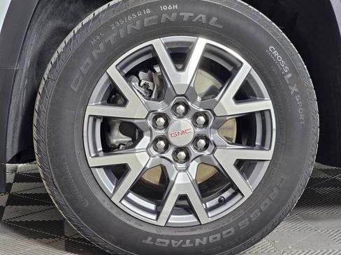 Used 2023 GMC Acadia SLT AWD/4WD image 36