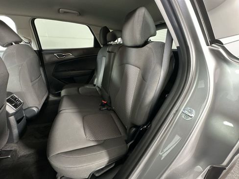 Used 2024 Kia Sportage LX image 23