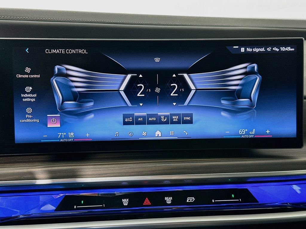 Certified 2025 BMW 740i w/ Premium Package RWD image 16