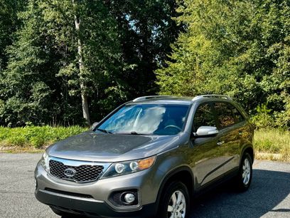 Used 2011 Kia Sorento LX w/ Convenience Pkg