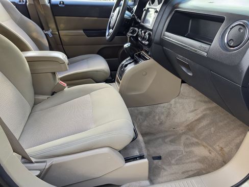 Used 2015 Jeep Patriot Sport w/ Power Value Group FWD image 12