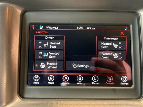Used 2021 Dodge Charger SXT w/ Leather Interior Group RWD image 18