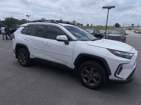 Used 2023 Toyota RAV4 AWD Hybrid image 9