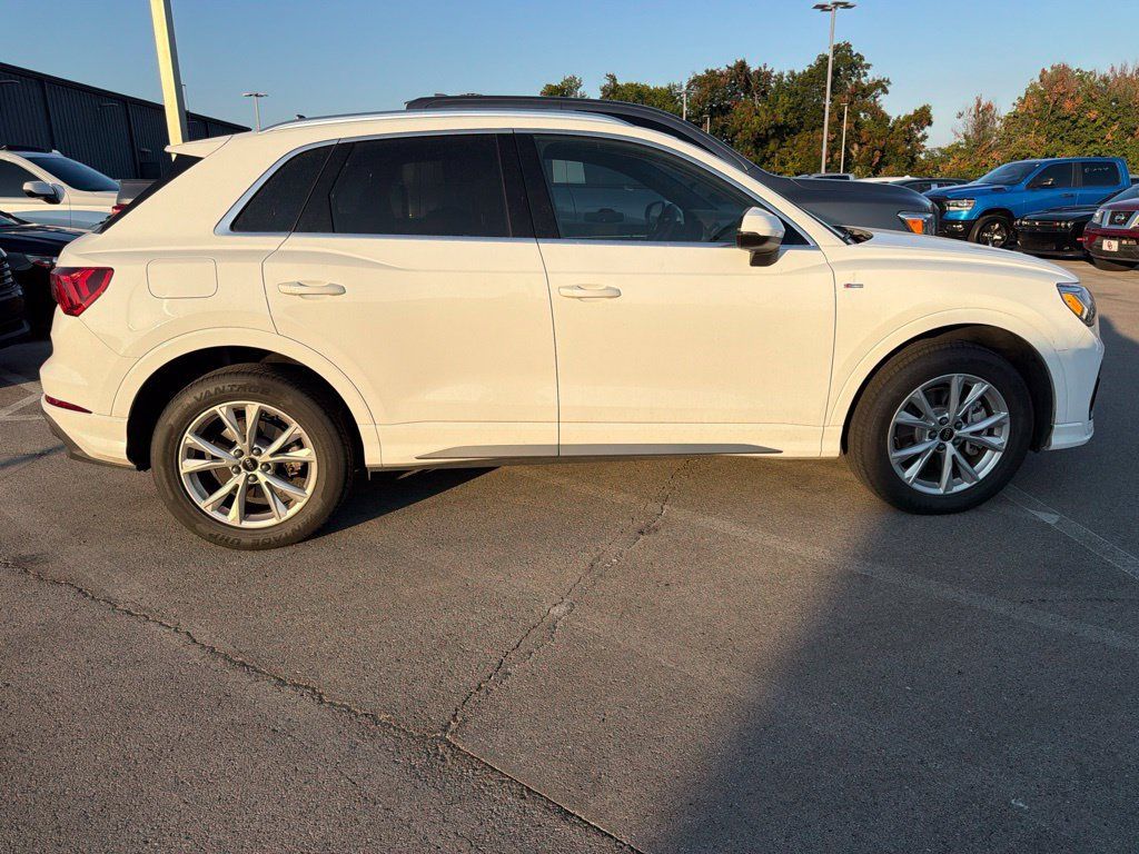 Used 2025 Audi Q3 2.0T Premium AWD/4WD image 4