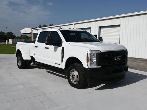Used 2025 Ford F350 XL AWD/4WD image 2