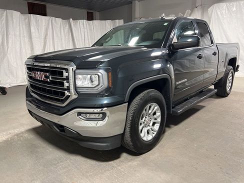 Used 2018 GMC Sierra 1500 SLE w/ Suspension Package, Off-Road AWD/4WD image 3
