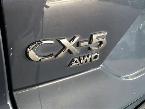 Used 2021 MAZDA CX-5 Carbon Edition image 9