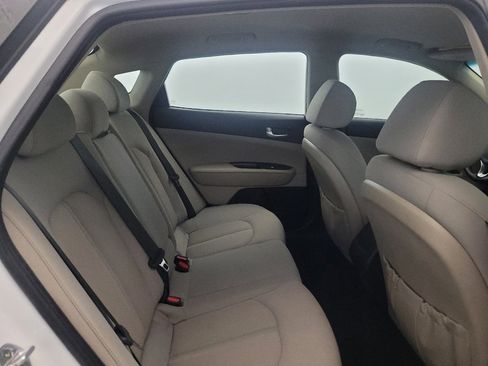Used 2018 Kia Optima LX FWD image 19