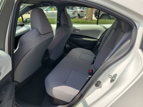 Used 2025 Toyota Corolla SE FWD image 9