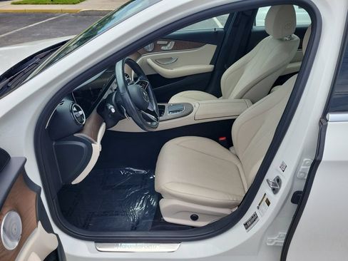 Used 2021 Mercedes-Benz E 350 4MATIC Sedan w/ Premium Package image 16