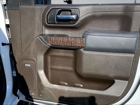 Used 2023 GMC Sierra 2500 Denali w/ Denali Ultimate Package image 29