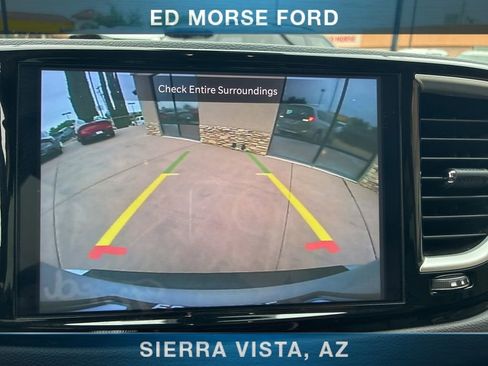 Used 2024 Chrysler Pacifica Touring-L FWD image 44