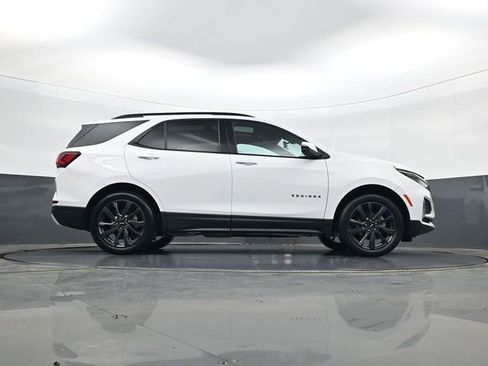 Used 2023 Chevrolet Equinox RS w/ RS Leather Package image 24